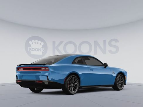 Used 2025 Dodge Charger R/T w/ Sun & Sound Package image 4