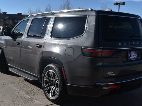 Used 2022 Jeep Wagoneer Series III AWD/4WD image 7