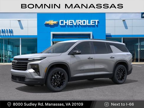 New 2026 Chevrolet Traverse LT w/ Midnight/Sport Edition AWD/4WD image 3