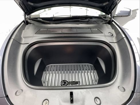 Used 2022 Tesla Model Y Performance AWD/4WD image 15