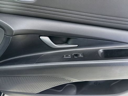Used 2021 Hyundai Elantra Limited w/ Cargo Package FWD image 31