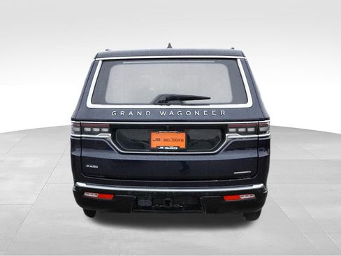 Used 2024 Jeep Grand Wagoneer Series III AWD/4WD image 6