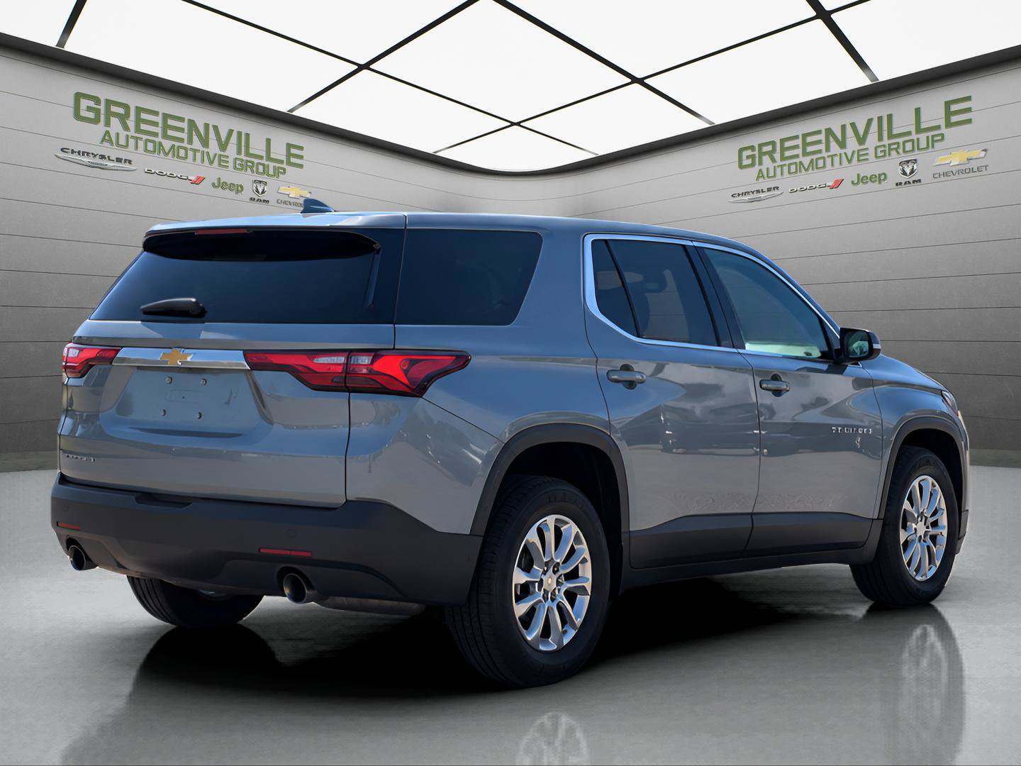 Used 2023 Chevrolet Traverse LS FWD image 5