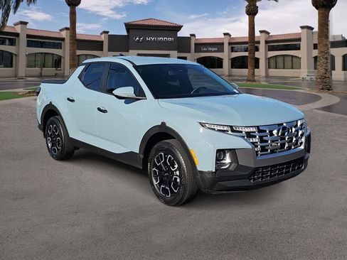 Used 2022 Hyundai Santa Cruz SEL FWD image 2