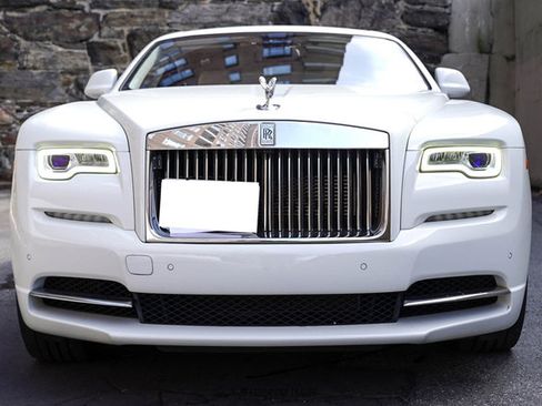 Used 2017 Rolls-Royce Wraith RWD image 11
