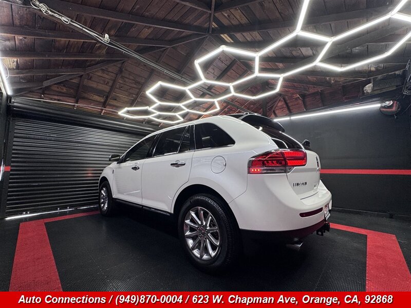 Used 2013 Lincoln MKX FWD image 4