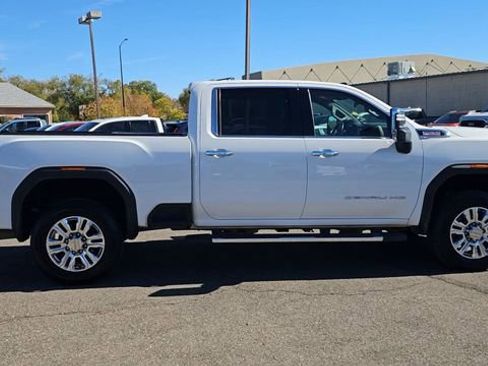 Used 2022 GMC Sierra 2500 Denali AWD/4WD image 9