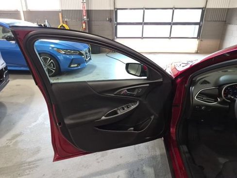 Used 2024 Chevrolet Malibu LT FWD image 10
