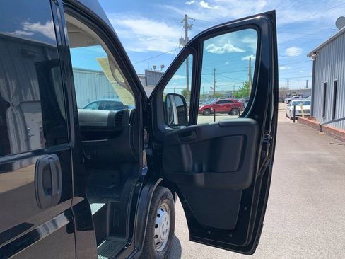 Used 2023 RAM ProMaster 2500 FWD image 31