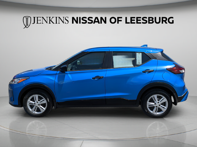 Certified 2025 Nissan Kicks Play S FWD image 7