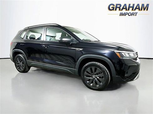 Used 2024 Volkswagen Taos S image 1