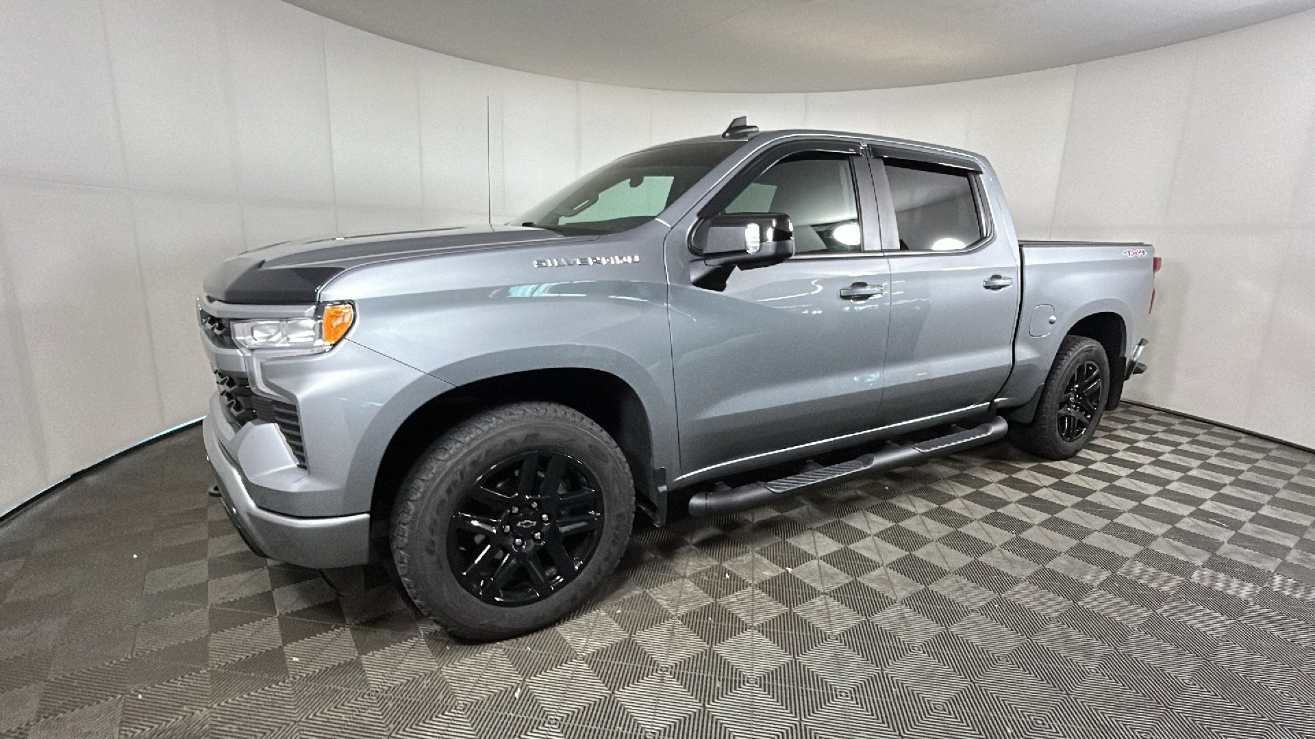 Used 2024 Chevrolet Silverado 1500 RST w/ Convenience Package II AWD/4WD image 8