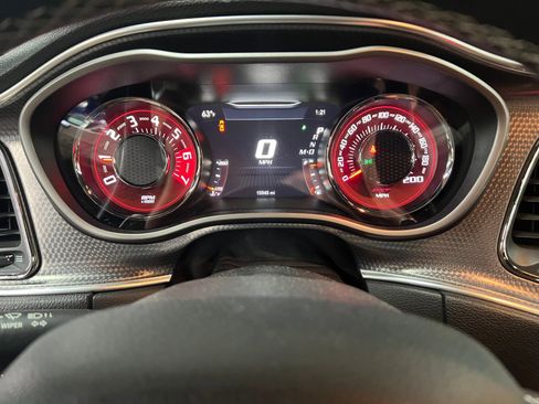 Used 2017 Dodge Challenger SRT Hellcat image 25