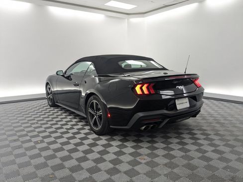 Used 2024 Ford Mustang Premium image 3