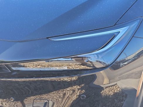 Used 2023 Toyota Prius LE image 3