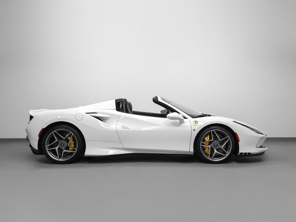 Certified 2022 Ferrari F8 Tributo RWD image 4