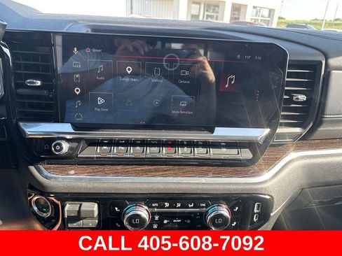 Used 2026 GMC Sierra 1500 SLE AWD/4WD image 11