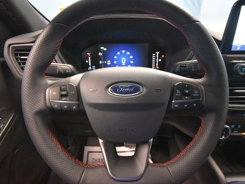 Used 2024 Ford Escape ST-Line w/ Equipment Group 301A image 11