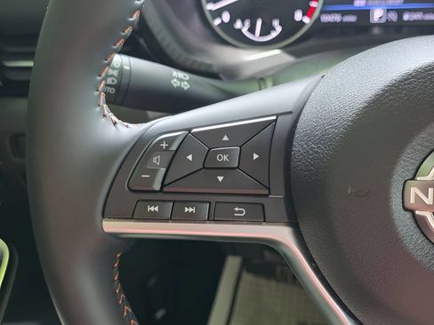 Used 2025 Nissan Sentra SR w/ Trunk Package FWD image 17