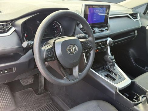 Used 2024 Toyota RAV4 XLE FWD image 4