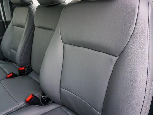 New 2024 Ford F250 XL w/ XL Chrome Package image 19