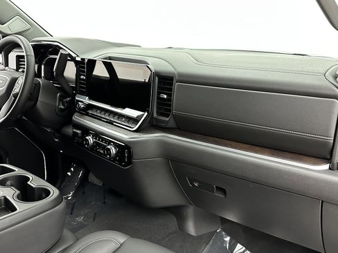Used 2026 GMC Sierra 1500 SLT RWD image 36