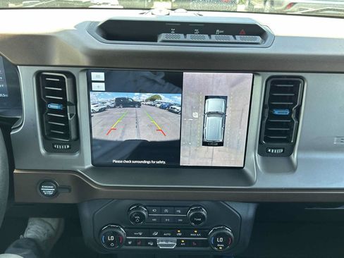 Used 2023 Ford Bronco Outer Banks AWD/4WD image 22