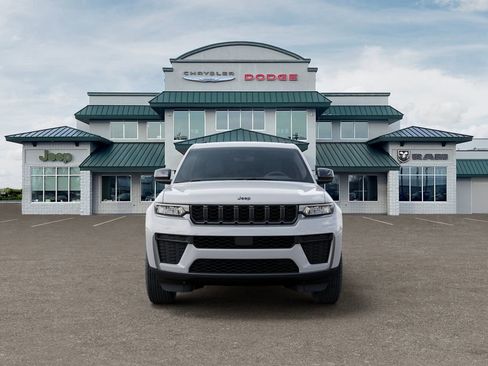 New 2026 Jeep Grand Cherokee Altitude AWD/4WD image 8