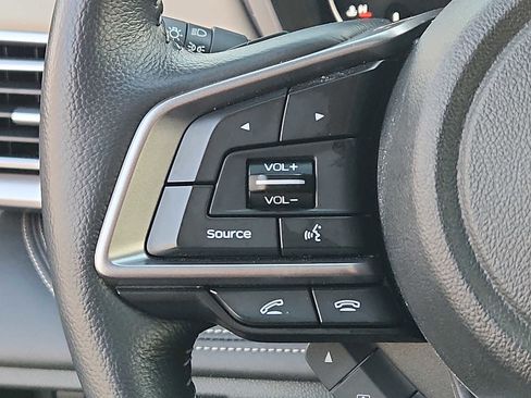 Used 2021 Subaru Outback Limited image 21