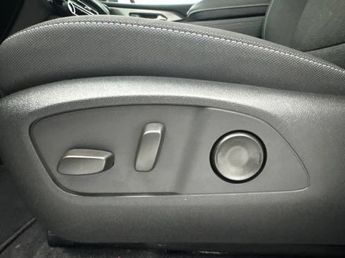 New 2026 Chevrolet Traverse LT w/ Driver Confidence Package FWD image 10