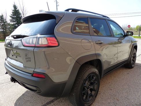 Used 2022 Jeep Cherokee Latitude w/ Sun & Sound Group image 11