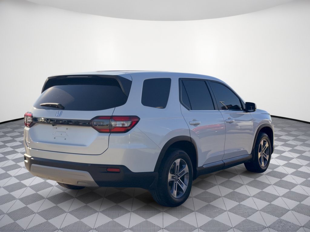 Used 2025 Honda Pilot EX-L image 9