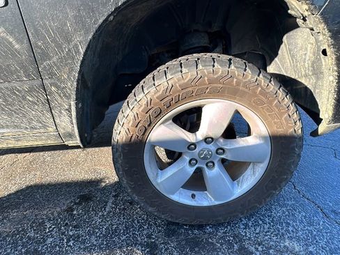 Used 2014 RAM 1500 Express image 13