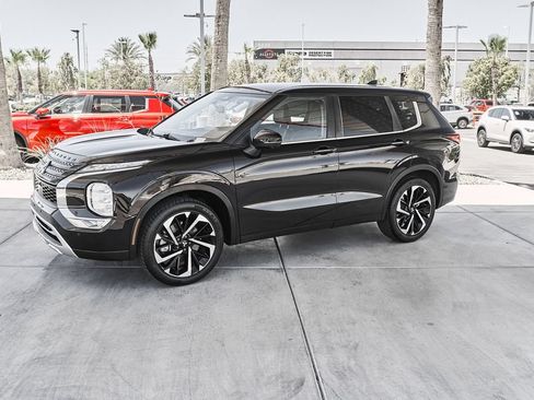Used 2022 Mitsubishi Outlander SE FWD image 5