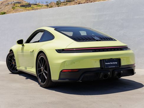 Certified 2025 Porsche 911 Carrera GTS RWD image 3
