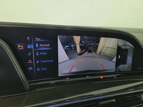 Used 2024 Cadillac Escalade Premium Luxury RWD image 27