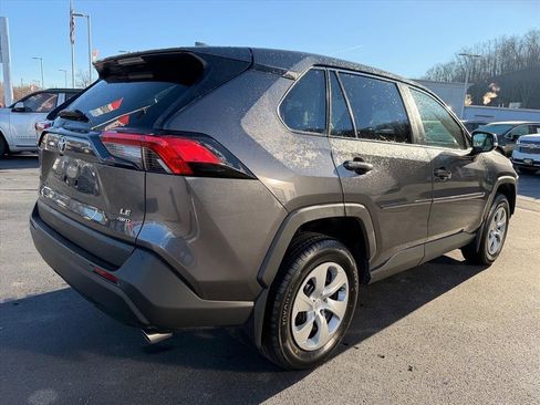 Used 2024 Toyota RAV4 LE image 4