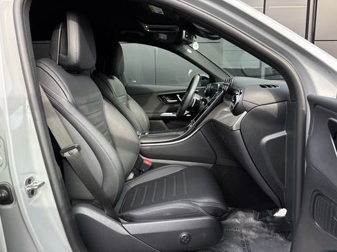 Used 2025 Mercedes-Benz GLC 300 GLC 300 image 45