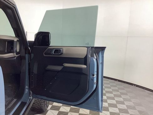 Used 2022 Ford Bronco Wildtrak image 8