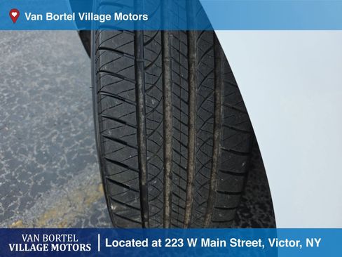 Used 2020 Ford Edge SE image 27