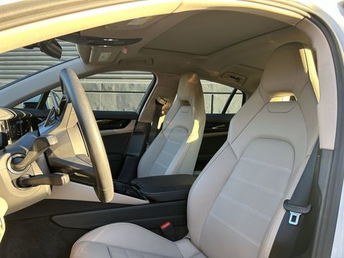 Certified 2025 Porsche Panamera 4 image 17