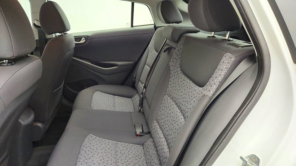 Used 2019 Hyundai Ioniq Electric FWD image 20