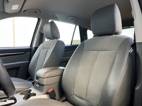 Used 2012 Hyundai Santa Fe SE image 14