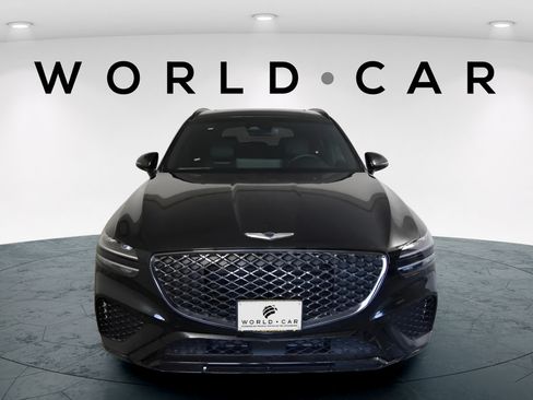 Used 2025 Genesis GV70 3.5T Sport AWD/4WD image 8