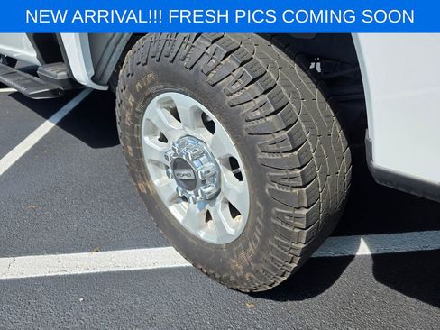 Used 2024 Ford F250 XLT w/ FX4 Off-Road Package AWD/4WD image 7