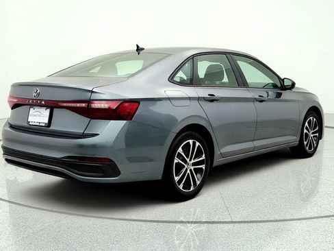 Used 2025 Volkswagen Jetta Sport FWD image 5