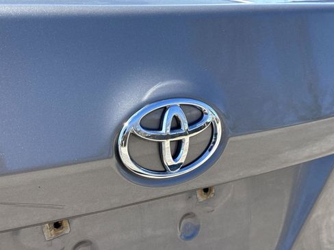 Used 2014 Toyota Corolla LE image 10