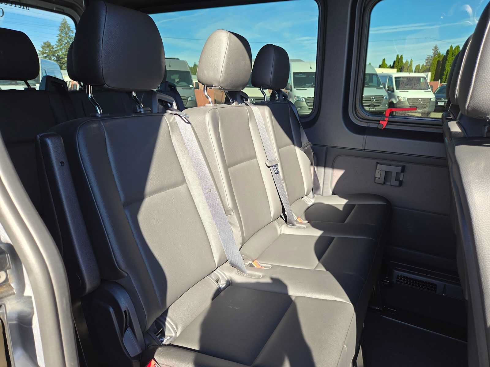 Used 2025 Mercedes-Benz Sprinter 2500 image 15