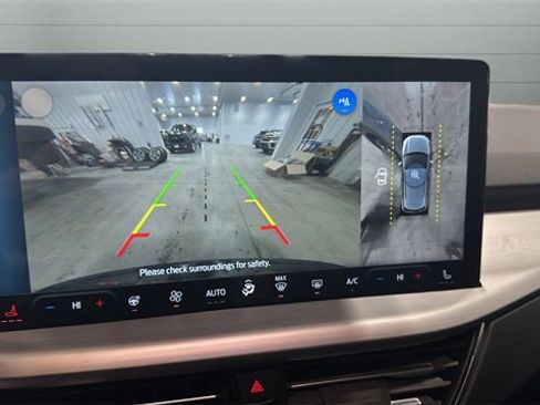 Used 2024 Ford Escape Platinum image 18