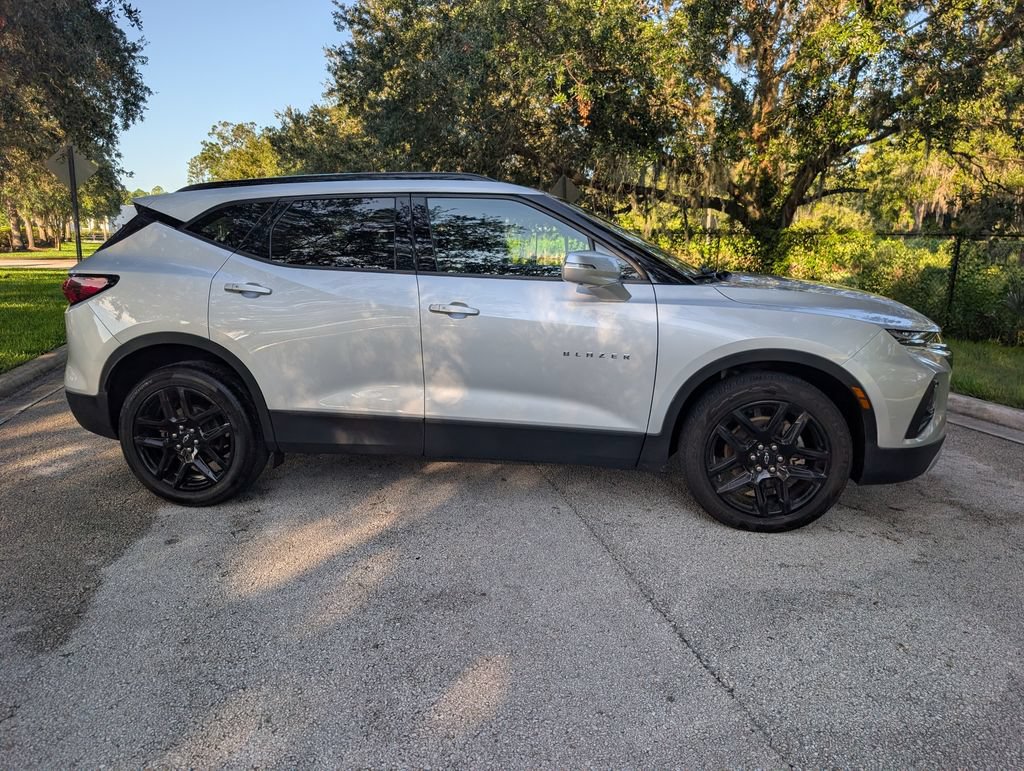 Used 2019 Chevrolet Blazer LT w/ Sound & Technology Package FWD image 10